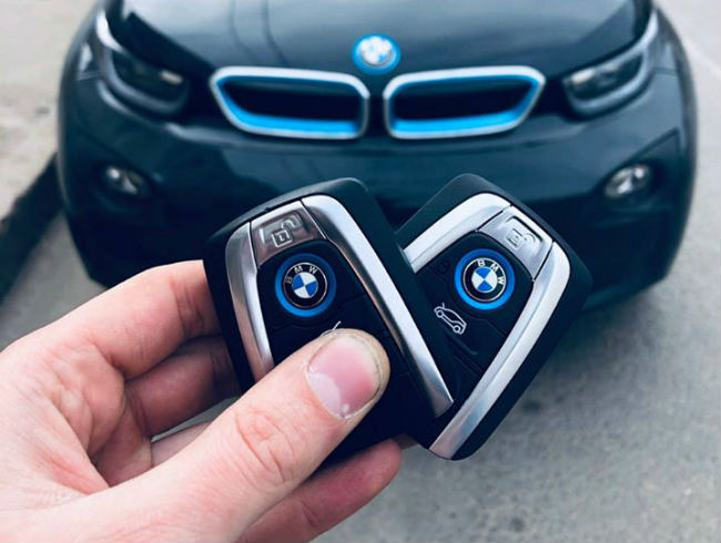 программирование ключей БМВ BMW в Днепре